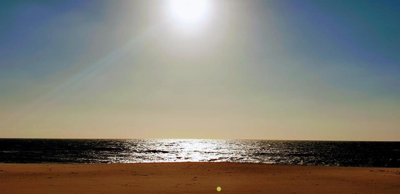 The Shore @ Atlantic Beach - Waterfront Beach House, Tiny Pool, Terrasse Espinho  Buitenkant foto